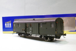 REE - Fourgon OCEM 32 Est SNCF Avec Feux ép. III B Réf. VB-313 Neuf NBO HO 1/87 - Coches De Viaje