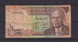 TUNISIA - 1972 Half Dinar Circulated Banknote - Tunesien