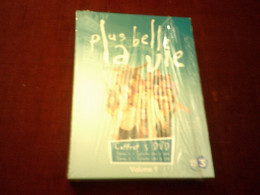 PLUS BELLE LA VIE SAISON 1 & 2 COFFRET 5 DVD EPISODES DE  241 A  270  //  30 FOIS 26 MIN ENVIRON - Konvolute