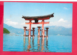 Cpm  Japon Japan Hiroshima Torii Gate Of ....  Voir Scannes Voyagée 1970 - Hiroshima