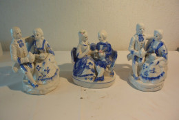 C42 Ensemble De 3 Magnifiques Groupes De Sujets Romantiques Porcelaine - Personaggi