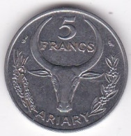 Madagascar 5 Francs 1966 Buffle / Fleur, En Acier Inoxydable, KM# 10 - Madagascar