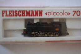 Locomotive Tender 050 TA1 Française De La Marque Fleischmann N° 7095 - Loks