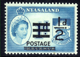 Nyasaland 1963 QE2 1/2d Ovpt On 1d Green Blue Umm SG 188 ( J17 ) - Nyassaland (1907-1953)