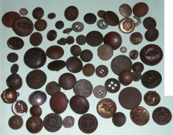 Rare Lot De + 60 Boutons Métal, Bouton Fouille / Détection / Prospection, Militaria Chasse - Knoppen