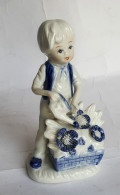 FIGURINE EN PORCELAINE GARCON JARDINIER GIORGIO ITALIE - Personnages