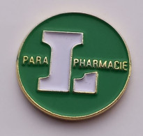 H39 Pin's Centre Commercial LECLERC PARA PHARMACIE 2 Logo Vert Achat Immédiat - Médical