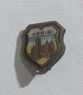 59774 SPILLA PINS Smaltata - Assisi Souvenir - 1 Cm - Steden