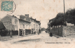 CPA HAUTE VIENNE / 87 / CHATEAUPONSAC / UNE RUE  - Chateauponsac