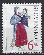 Slovakia 2001  Traditional Costumes (o) Mi.389 - Oblitérés