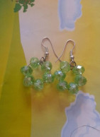 PAIRE    DE  BOUCLES D.OREILLES  PERLES CHRISTAL  FAIT PAR MOI-MEME - Aretes