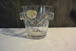 C50 Rare Et Magnifique Seau à Glace En Cristal Val Saint Lambert - Glass & Crystal