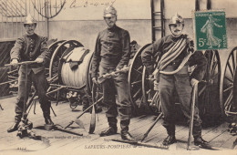 Sapeurs Pompiers De La Ville De Paris Ouverture D'une Bouche Pour Prise D'eau - Feuerwehr