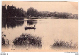 9pie  83 BESSE LE LAC VUE DU CHATEAU PROMENEURS EN BARQUE - Besse-sur-Issole