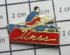 221  Pin's Pins / Beau Et Rare / SPORTS / AVIRON UNSS SPORT SCOLAIRE - Roeisport