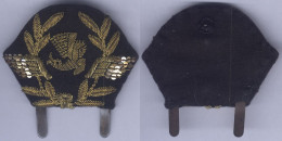 Insigne De Casquette Tissu Et Cannetille Air France Personnelle Navigant - Personeelsbadges