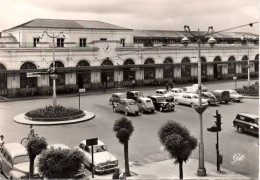 . 72 . LE MANS . La Gare . Voitures . - La Suze Sur Sarthe