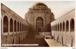 AUSTRALIA   CANBERRA  (A.C.T)   The Australian War  Memorial  ( Real Photo ) - Canberra (ACT)