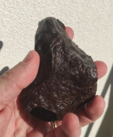 - METEORITE - SUPERBE CHONDRITE ORDINAIRE - POIDS 310 G - CROUTE DE FUSION 100% - Météorites