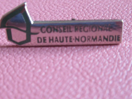 Administration /" Conseil Régional De Haute-Normandie / Métal Chromé  /Vers 1985-1990   INS196 - Administrations