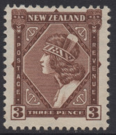 NEW ZEALAND 1935 PICTORIALS  " 3d  WAHINE " STAMP MVLH . - Neufs