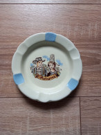 Cendrier En Biscuit Bretagne "Folklores Des Provinces" SET - Altri & Non Classificati