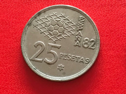 Münze Münzen Umlaufmünze Spanien 25 Pesetas 1980 Im Stern 82 - 25 Pesetas