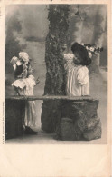 ENFANTS - Des Enfants Dans La Forêt - Carte Postale Ancienne - Ritratti