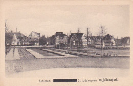 2603647Schiedam, St Liduinaplein. En Julianapark. (minuscule Vouwen In De Hoeken) - Schiedam