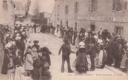 56 ERDEVEN -Environs D'AURAY   -Noces Bretonnes - La Ridée    Devant Restaurant Vve GUEZEL   SUP  PLAN  1929 - Erdeven