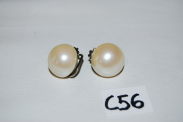C56 Ancienne Paire De Boucles D'oreilles - Perle - Femme - Oorringen