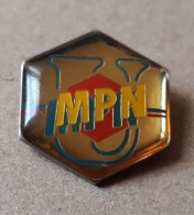 P117 Pin's MPN Mutuelle Police Nationale Assurance Achat Immédiat - Police