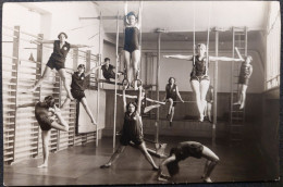 1951 Girls GYMNASTICS Artificial Sport And Dance  I- VF 336 - Gimnasia