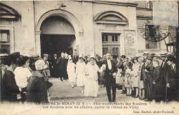 (20e) 79 LA MOTHE-SAINT-HERAYE. Fête Traditionnelle Des Rosières Avec Les Officiels Vers 1936 Manque Le Timbre... - La Mothe Saint Heray