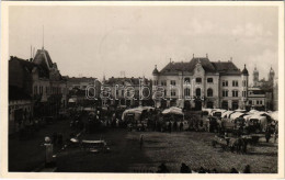 T2/T3 1938 Léva, Levice; Bevonulás, Fő Tér, Piac, Városháza, Pál L., Ignác Trebitsch, Singer, Vámos üzlete / Entry Of Th - Unclassified