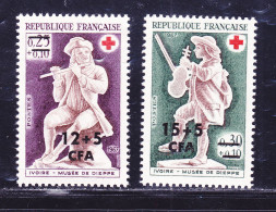 REUNION N°  378 & 379 ** MNH Neufs Sans Charnière, TB (D6961) Croix Rouge - 1967 - Nuevos