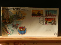106/241     FDC  INDONESIA  1985 - Aérogrammes