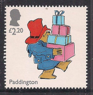 GB 2023 KC 3rd £2.20 Paddington Bear Carrying Presents Umm ( 1131 ) - Ungebraucht