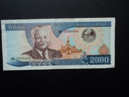 LAOS : 2000 KIP    2003    P 33b     TTB - Laos