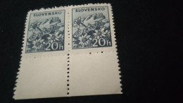 SLOVAKYA-    1939- 45     20 H    DAMGASIZ - Unused Stamps