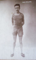 Carte Photo LOUIS PHILIPS - Coureur De Demi Fond 800 M Paris (1920 Et 1925) - Avec Chaussures Pointes D'époque - 4 Scans - Leichtathletik