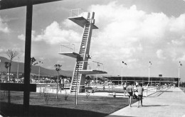 Divonne Les Bains * La Piscine De La Commune , NAVARINE Architecte * Plongeoir - Divonne Les Bains