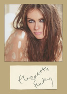 Elizabeth Hurley - Actress And Model - Cut Signature + Photo - 90s - COA - Acteurs & Toneelspelers