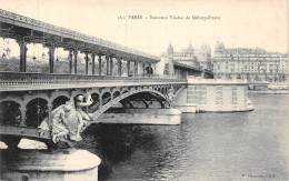 24-3330 :  PARIS. LE METROPOLITAIN VIADUC - Métro