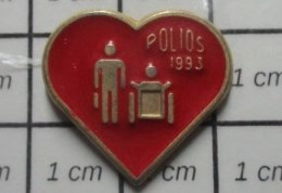 210A Pin's Pins / Beau Et Rare /  MEDICAL / COEUR ROUGE POLIOS 1993 Par MARTINEAU - Geneeskunde