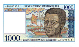 (Billets). Madagascar. 1000 Fr / 200 Ariary 1994 UNC. Pick 76 Varieté De Signature - Madagascar