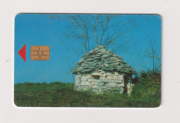 CROATIA -  Stone Built Dwelling Chip  Phonecard - Croatie