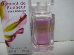 YVES ROCHER " MOMENT DE BONHEUR " MINI EDP 5 ML  NEUVE  LIRE ET VOIR!! - Miniatures Femmes (avec Boite)