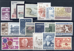 REF 002 > DANEMARK < Yvert  Entre N° 529 Et 620 * *  19 Valeurs Neuf Luxe MNH * * - Verzamelingen