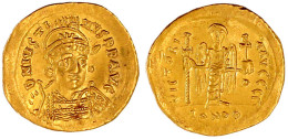 Solidus 518/527, Constantinopel, 3. Offizin. Brb. V.v. Mit Helm/VICTORIA AVGGG Γ CONOB. Victoria Steht L. Mit Christogra - Byzantines